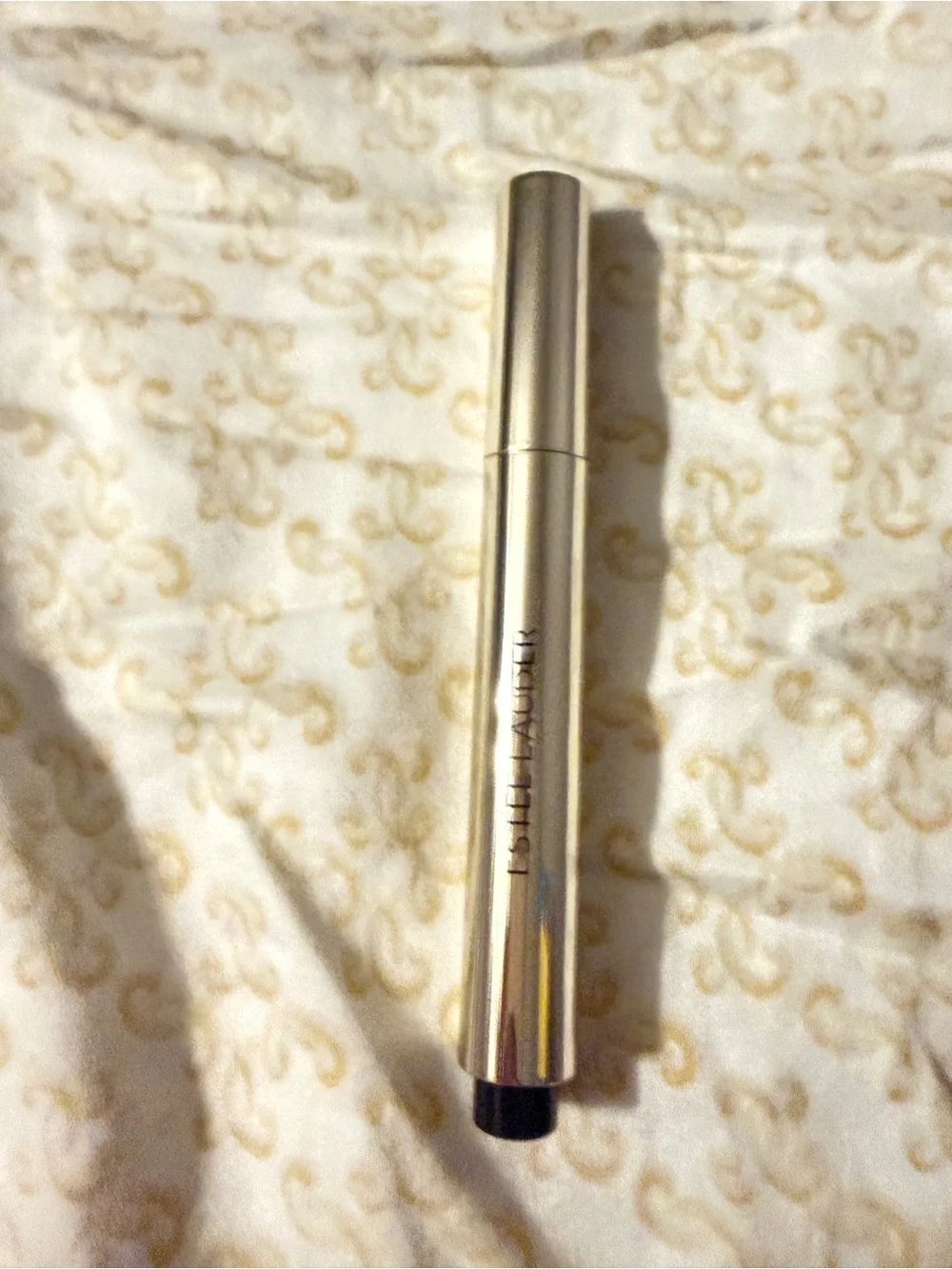 Estee Lauder label shows